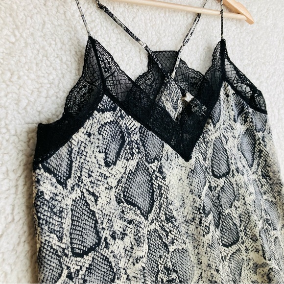 Lovestitch Women's snake print spaghetti strap camisole with lace accent, Sz S - Picture 4 of 11